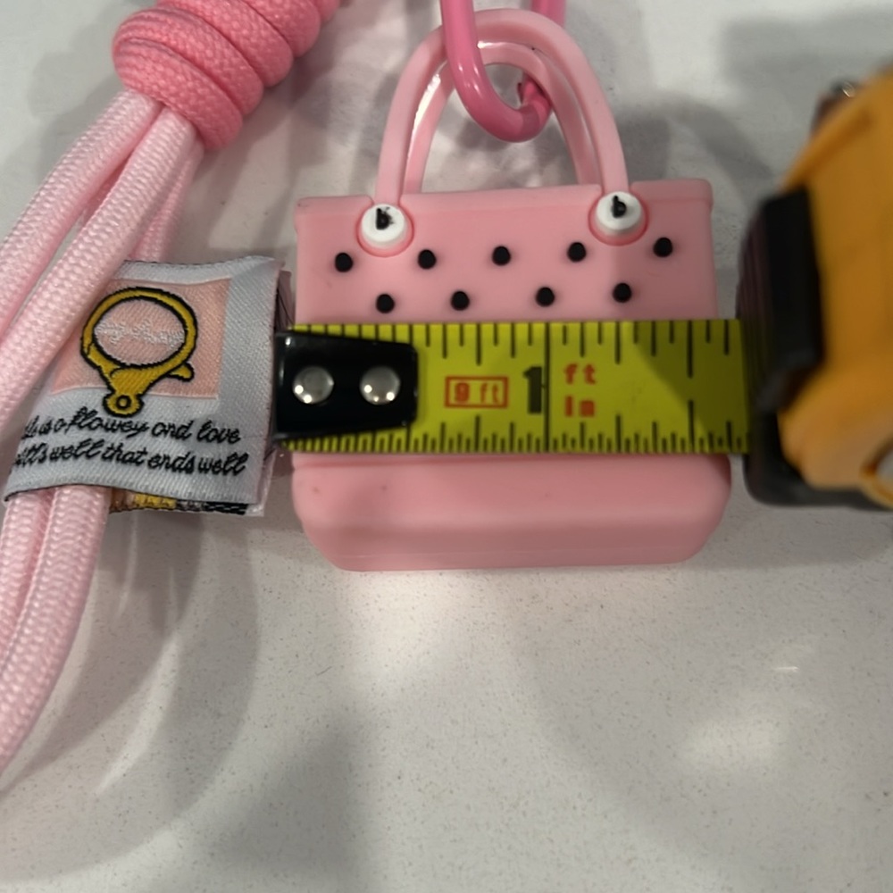Cute💕PINK Keychain - Picture 6 of 16